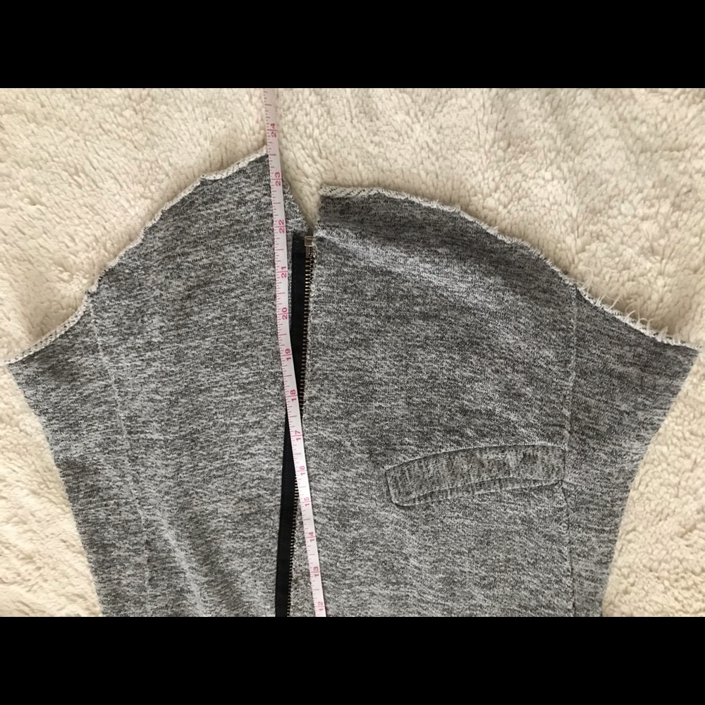 Tshirt brand, moto jacket sweater size small - Picture 7 of 8